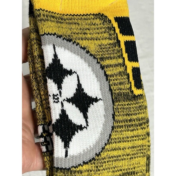 NEW! NFL TEAM APPAREL PITTSBURGH STEELERS BLACK GOLD ADULT LARGE Men Logo SOCKS - Picture 3 of 8